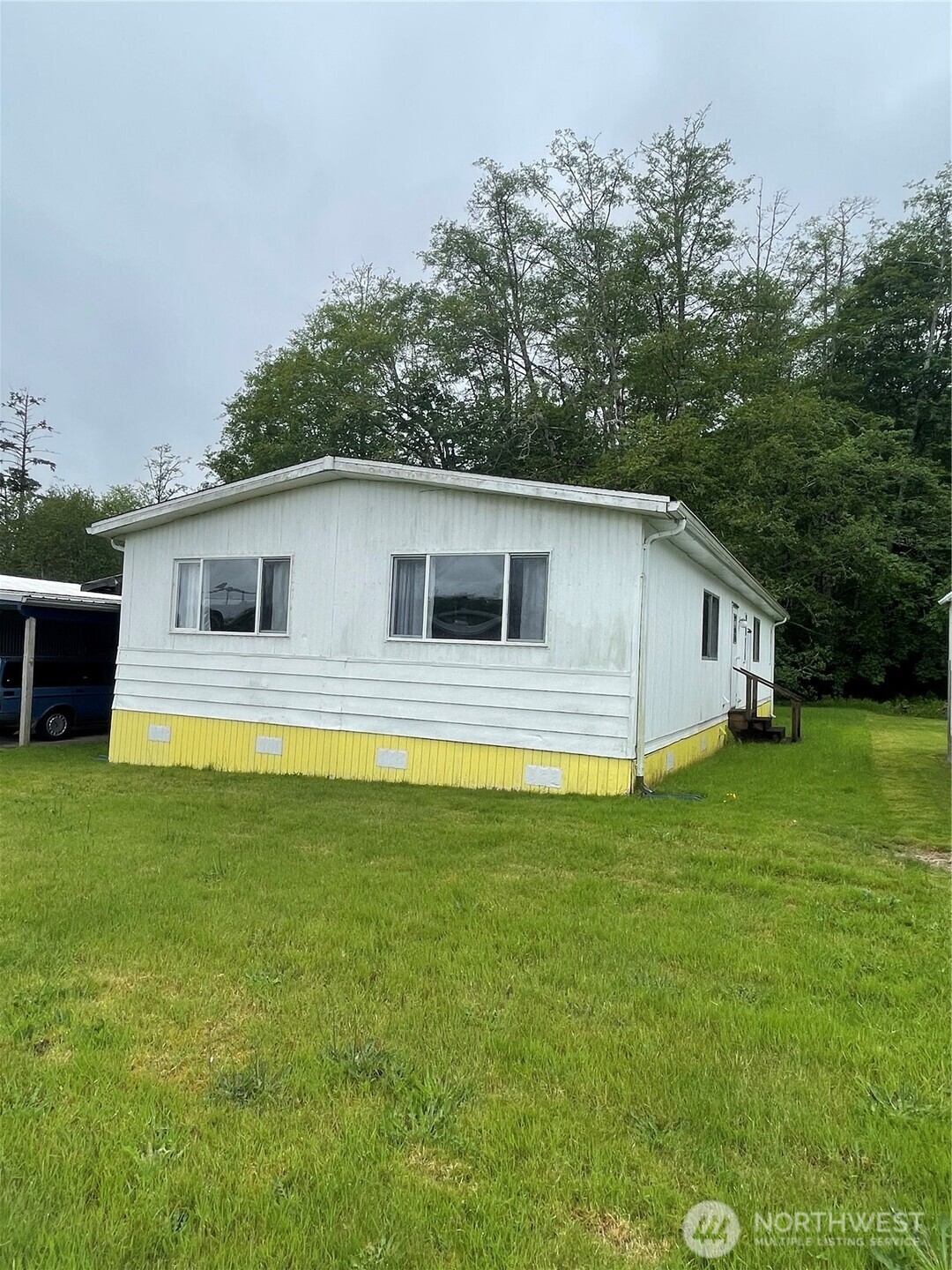 1050 Howard Street, Unit 10 Raymond, WA 98577 - Photo 12 of 18