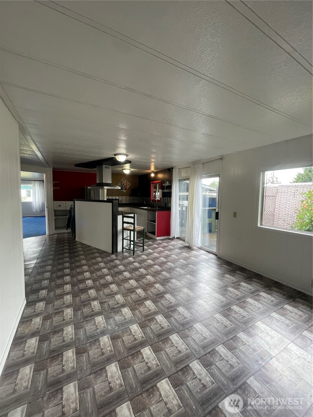 1050 Howard Street, Unit 10 Raymond, WA 98577 - Photo 5 of 18