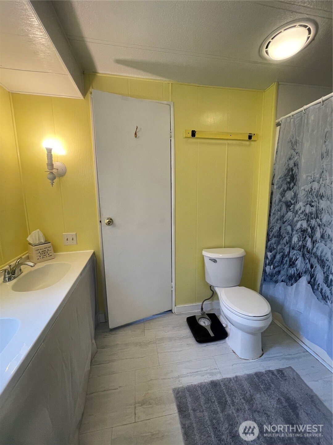 1050 Howard Street, Unit 10 Raymond, WA 98577 - Photo 10 of 18