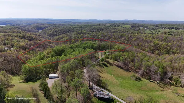 $329,900 | 214 Dont Care Lane, Celina, TN 38551