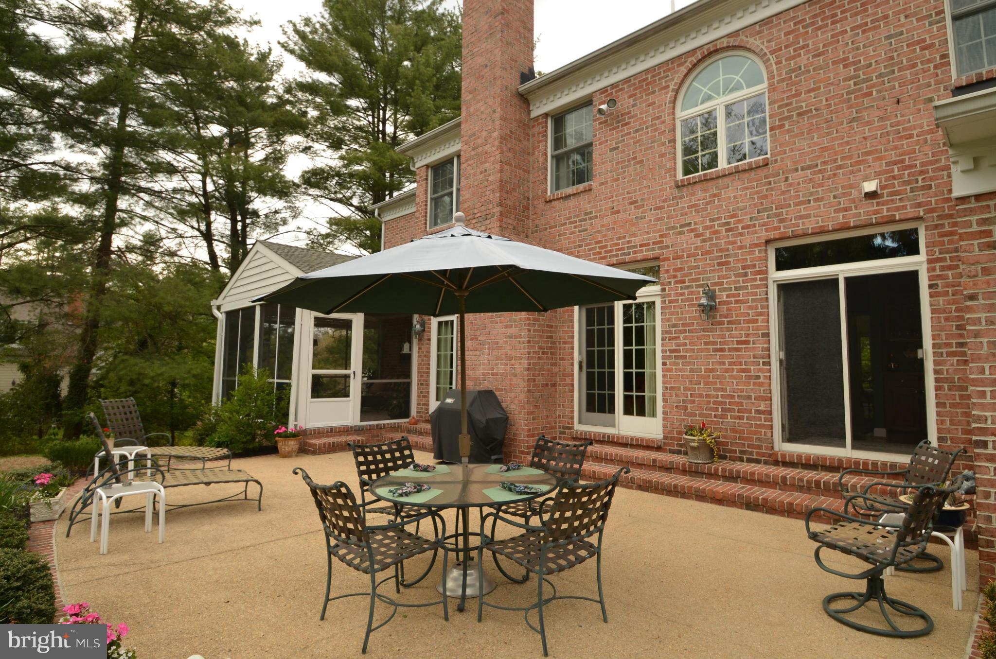 1925 West Joppa Road Towson, MD 21204 - Photo 29 of 30 Exterior (Rear)