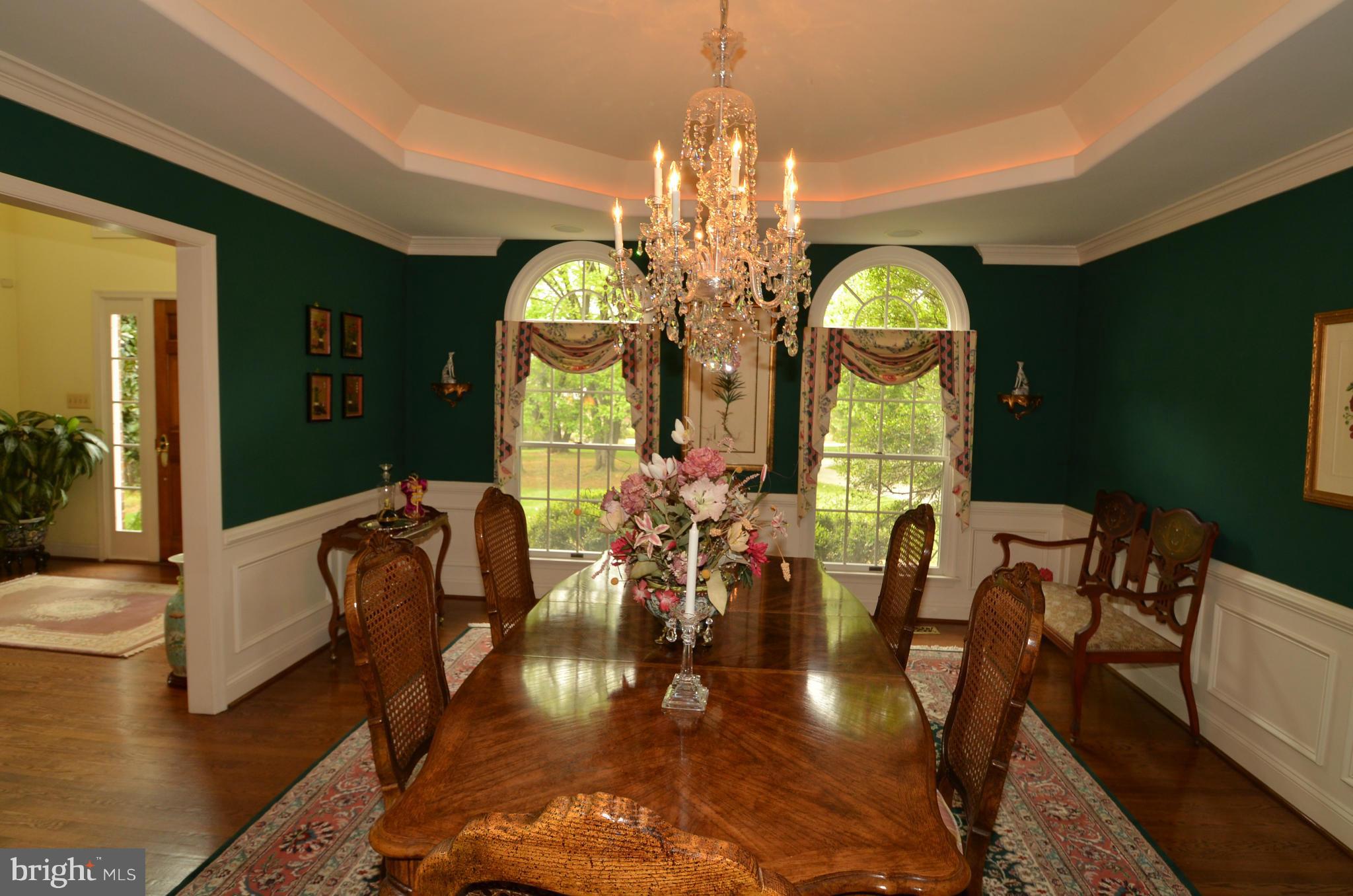 1925 West Joppa Road Towson, MD 21204 - Photo 6 of 30 Dining Room