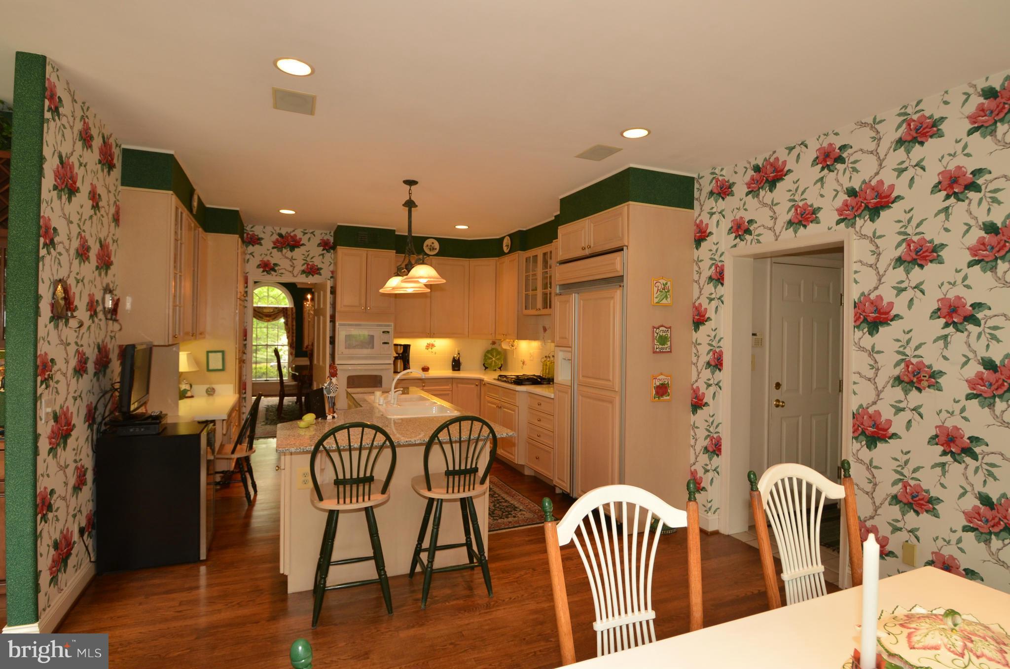 1925 West Joppa Road Towson, MD 21204 - Photo 8 of 30 Kitchen