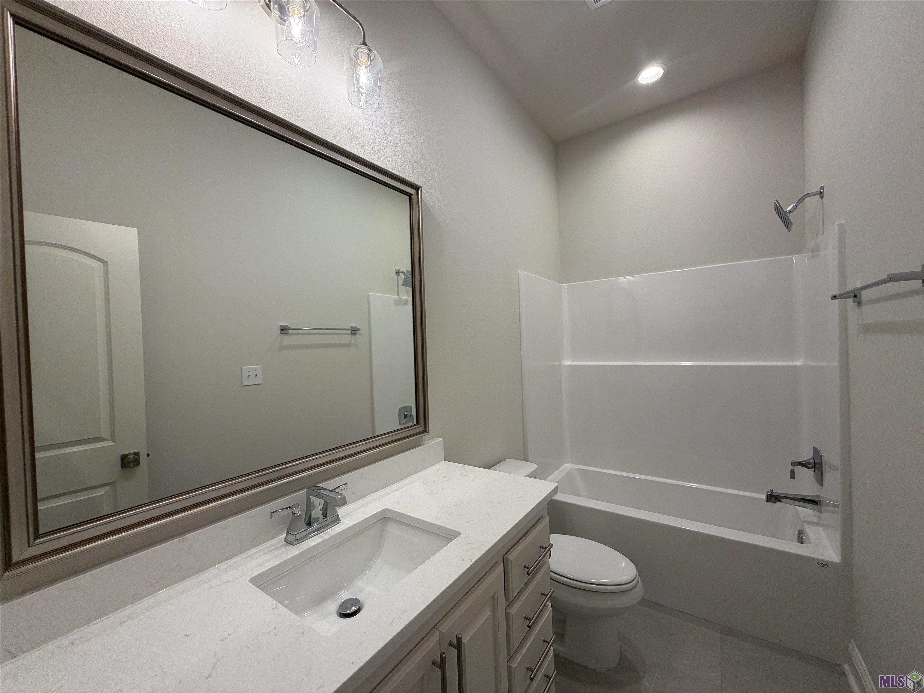 21563 Yellow Fin Drive Springfield, LA 70462 - Photo 12 of 51