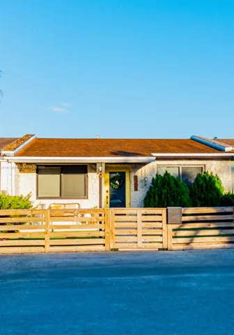 $425,000 | 7705 Northwest 178th Street, Unit 7705, Hialeah, FL 33015