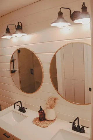 $425,000 | 7705 Northwest 178th Street, Unit 7705, Hialeah, FL 33015