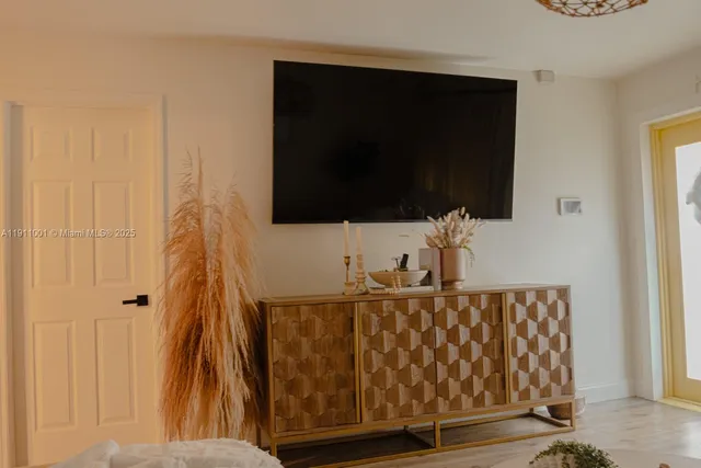 $425,000 | 7705 Northwest 178th Street, Unit 7705, Hialeah, FL 33015