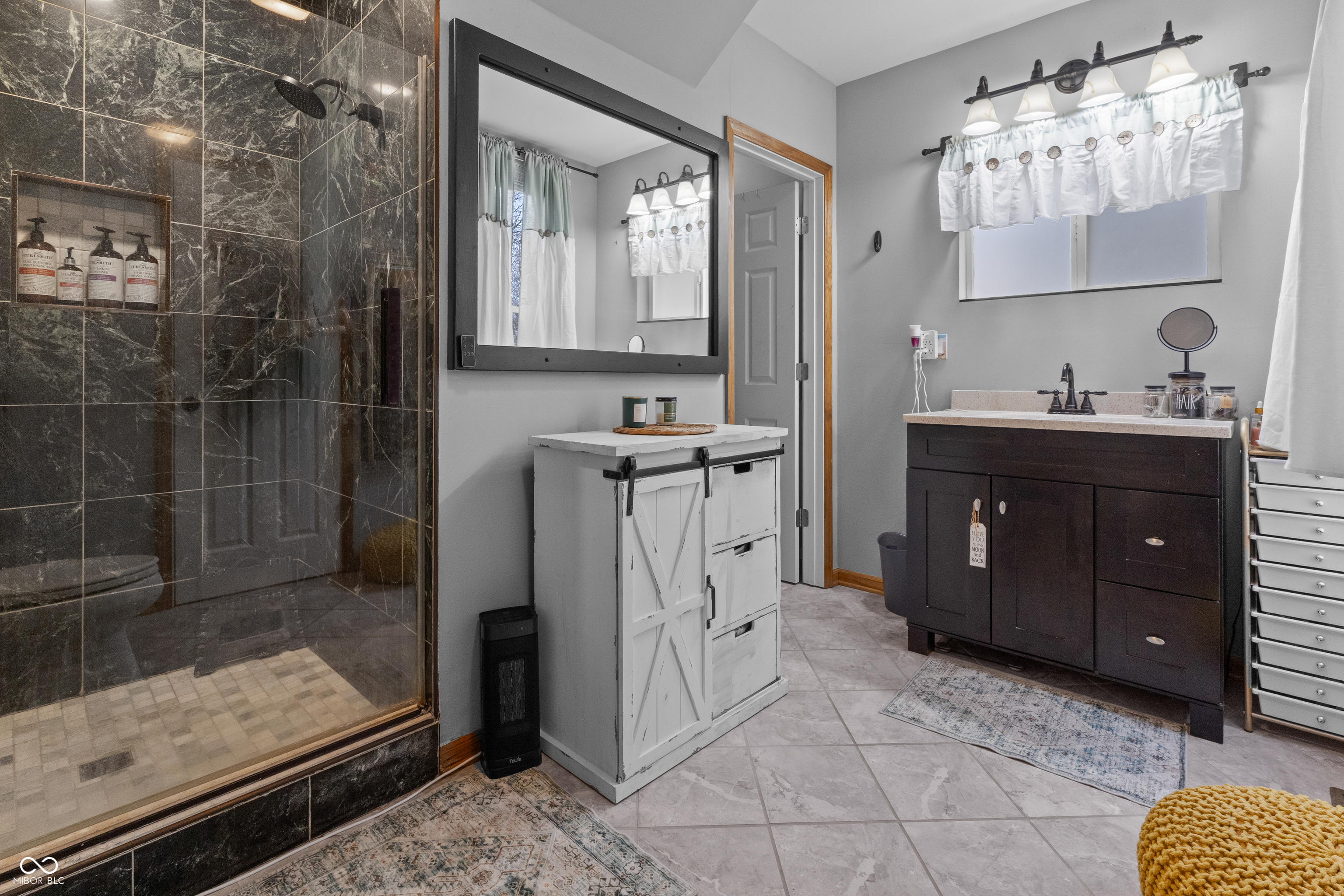 990 Wilson Way Franklin, IN 46131 - Photo 16 of 48