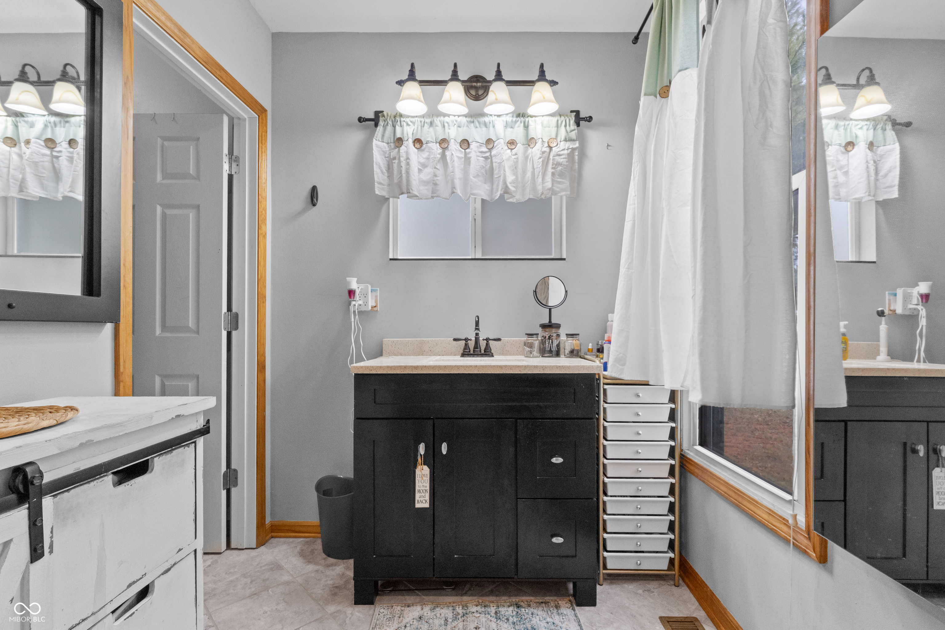 990 Wilson Way Franklin, IN 46131 - Photo 18 of 48