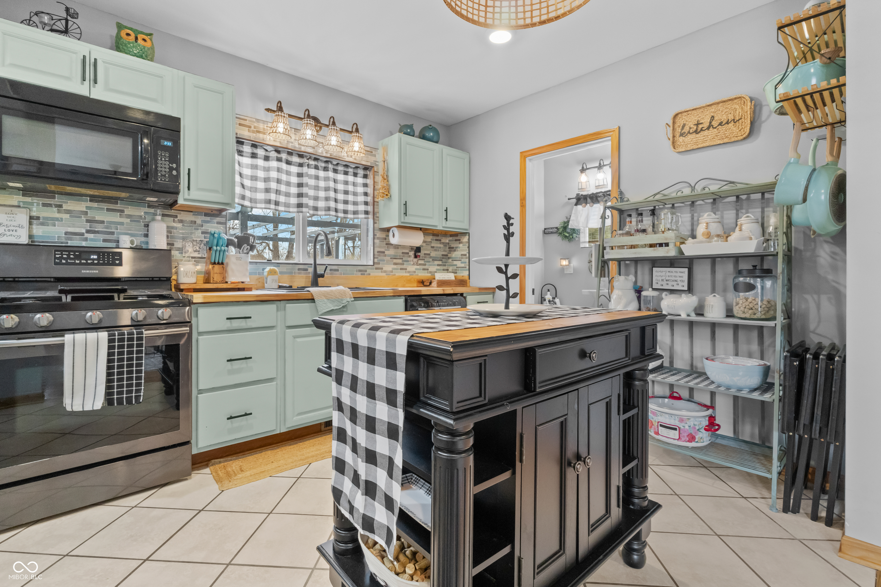 990 Wilson Way Franklin, IN 46131 - Photo 20 of 48