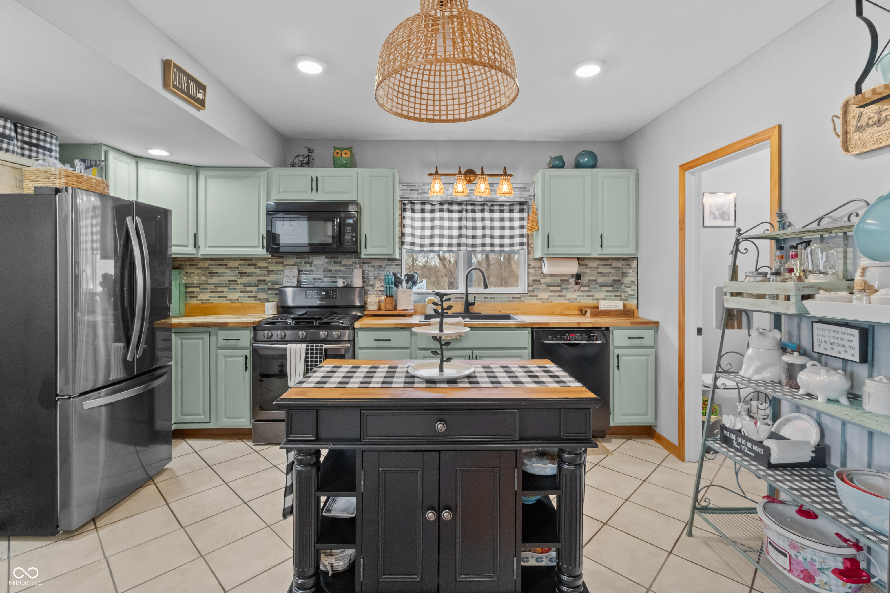 990 Wilson Way Franklin, IN 46131 - Photo 21 of 48