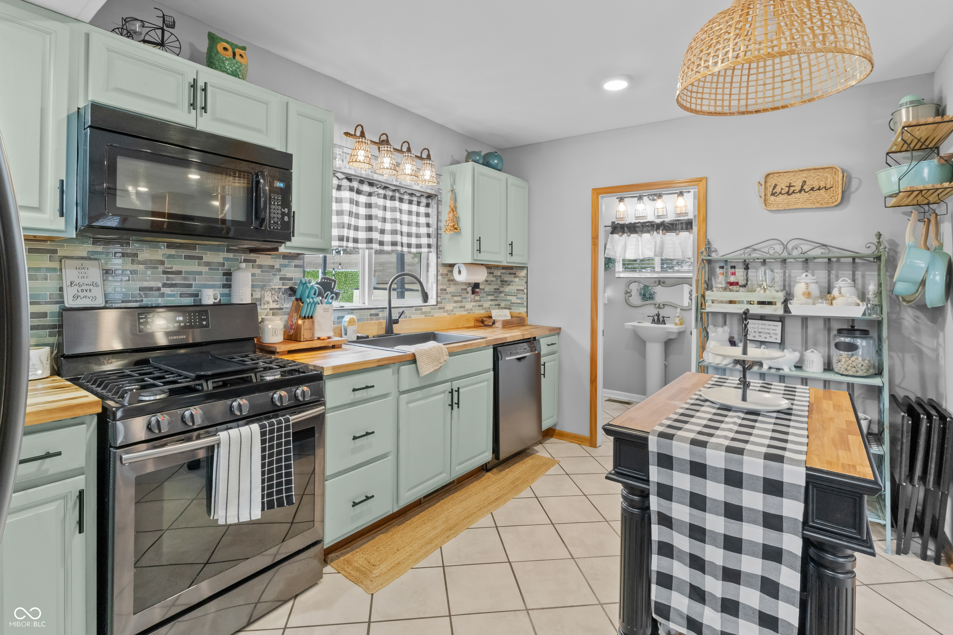 990 Wilson Way Franklin, IN 46131 - Photo 23 of 48