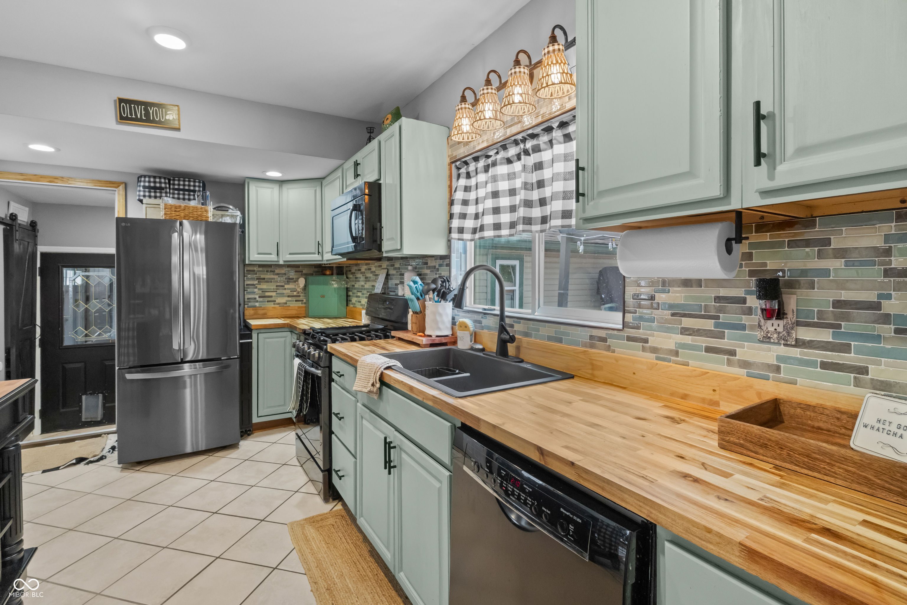 990 Wilson Way Franklin, IN 46131 - Photo 27 of 48