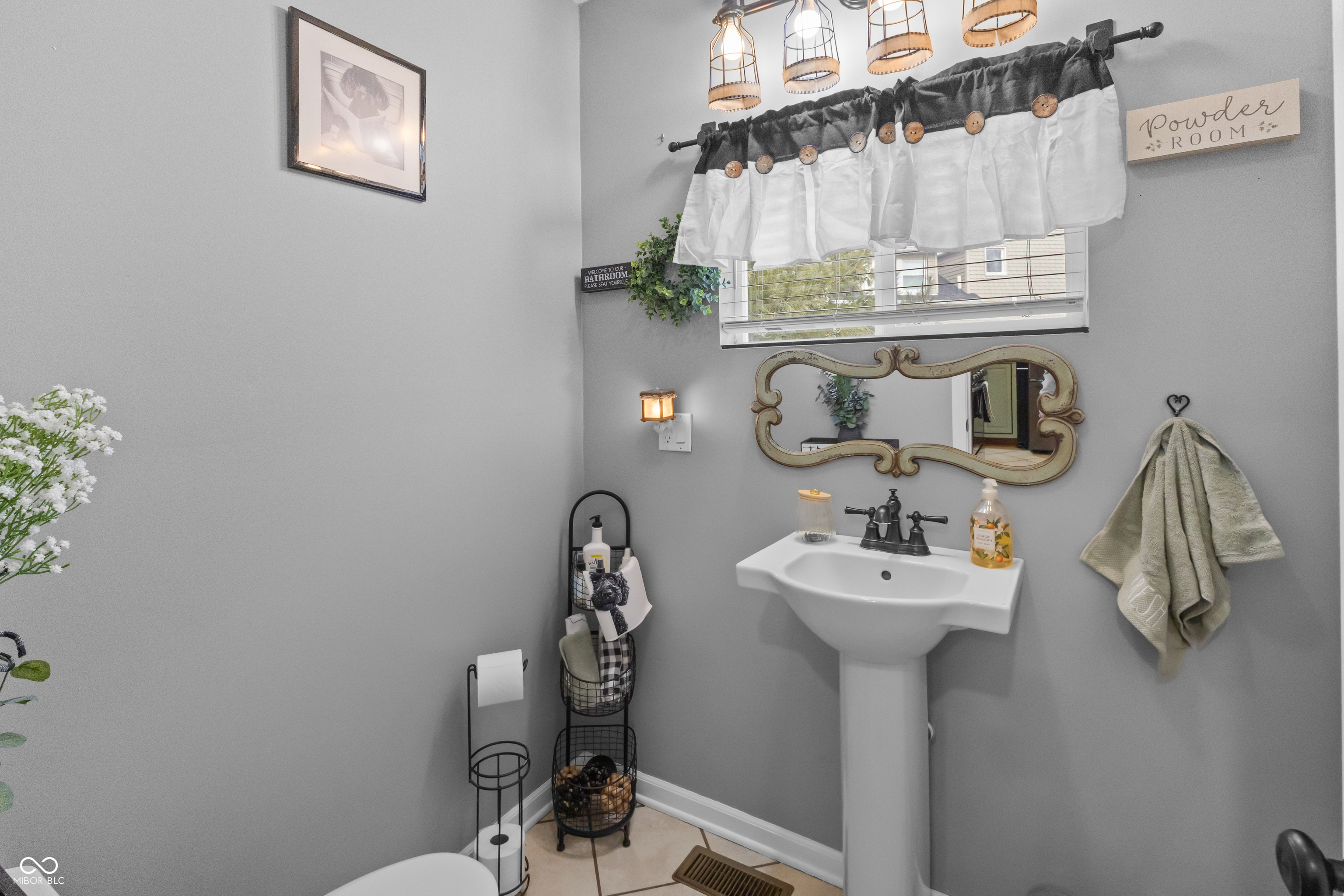 990 Wilson Way Franklin, IN 46131 - Photo 29 of 48