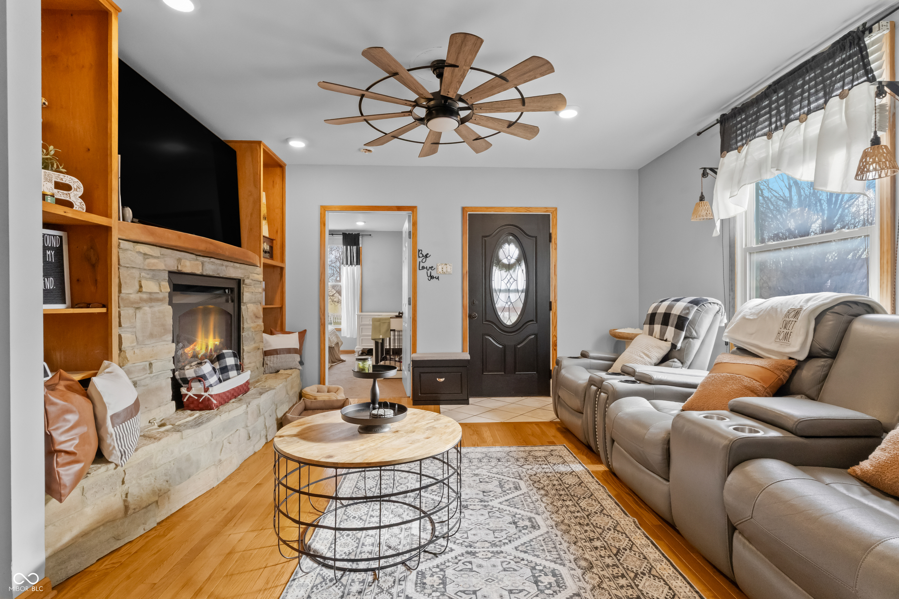 990 Wilson Way Franklin, IN 46131 - Photo 8 of 48