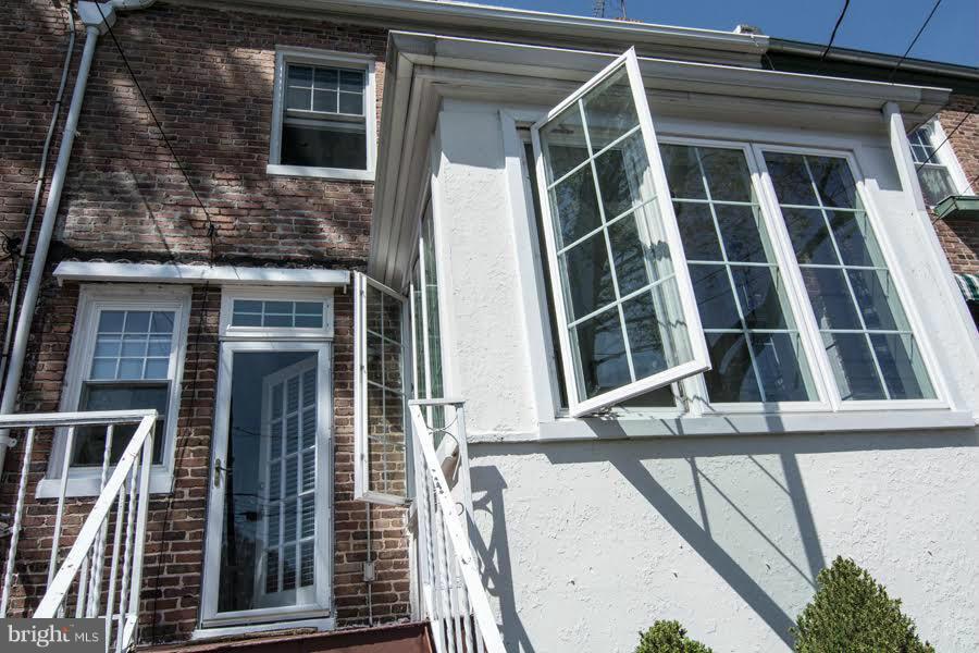 3933 Keswick Road Baltimore, MD 21211 - Photo 19 of 21 a view of front door