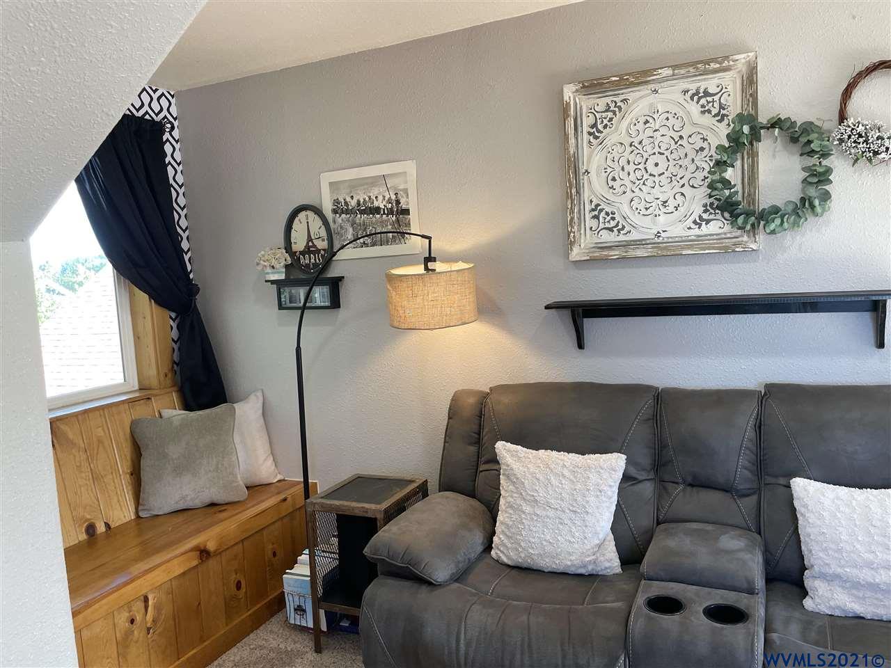 129 Southwest Birch Street Dallas, OR 97338 - Photo 19 of 26 Gallery Image 19