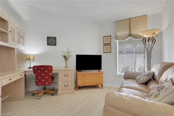 $495,000 | 1242 Silverstrand Drive, Naples, FL 34110