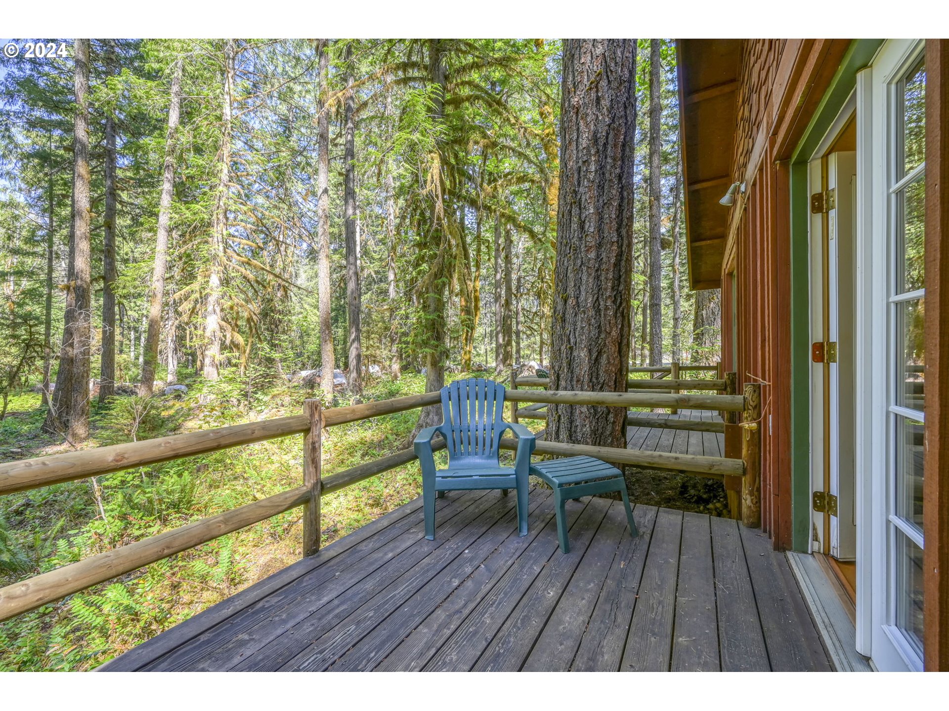 54822 King Road East Blue River, OR 97413 - Photo 4 of 33 Gallery Image 4
