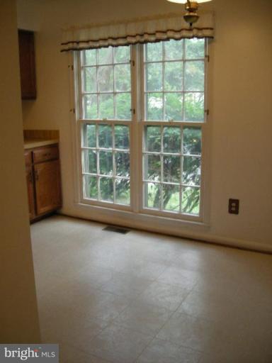 604 Sonata Way Silver Spring, MD 20901 - Photo 11 of 17 Table Space Are of Kitchen