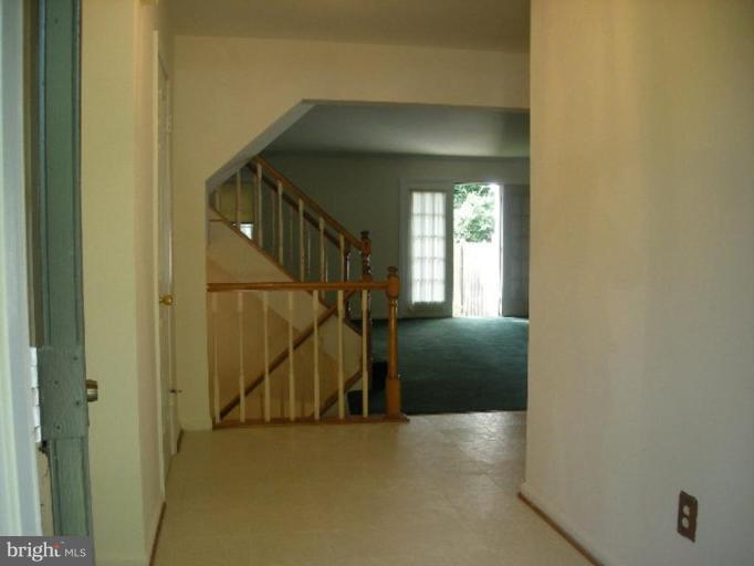 604 Sonata Way Silver Spring, MD 20901 - Photo 10 of 17 Hall View