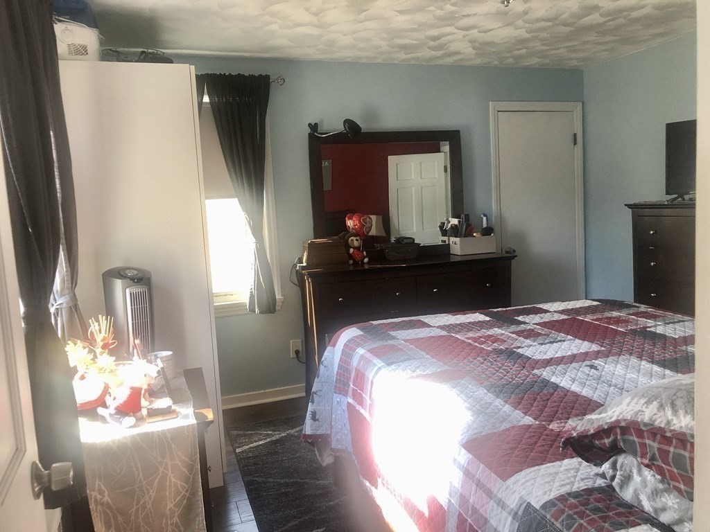 475 Sunderland Road Worcester, MA 01604 - Photo 13 of 37 Gallery Image 13