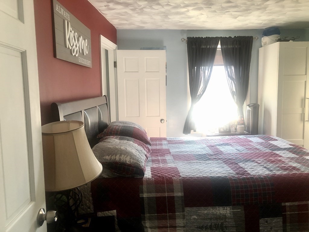 475 Sunderland Road Worcester, MA 01604 - Photo 14 of 37 Gallery Image 14