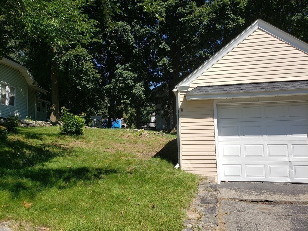 475 Sunderland Road Worcester, MA 01604 - Photo 32 of 37 Gallery Image 32
