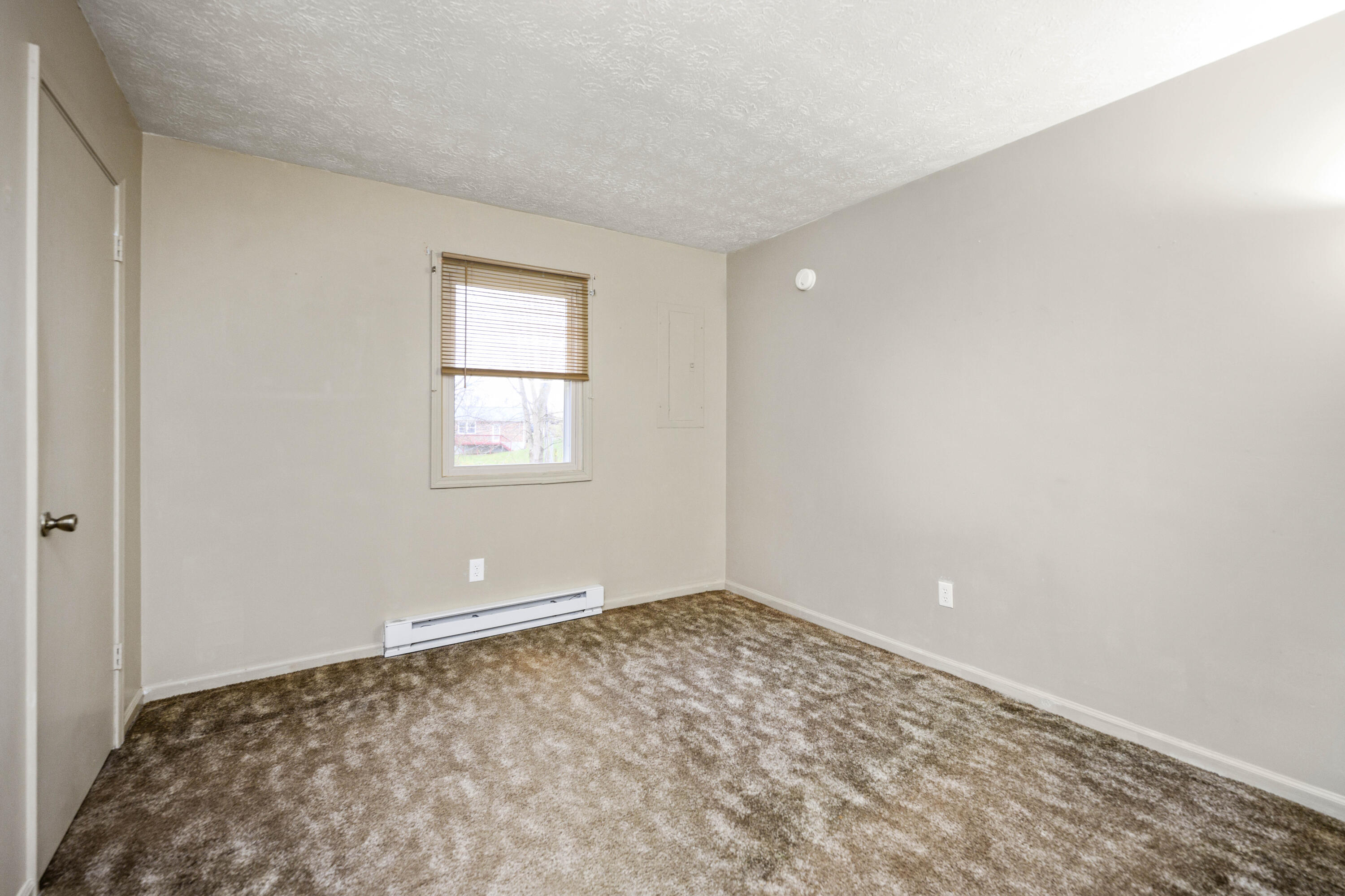 201 Daisey Road Berea, KY 40403 - Photo 12 of 21 20231122-201-Daisey-Rd-TEMedia-008