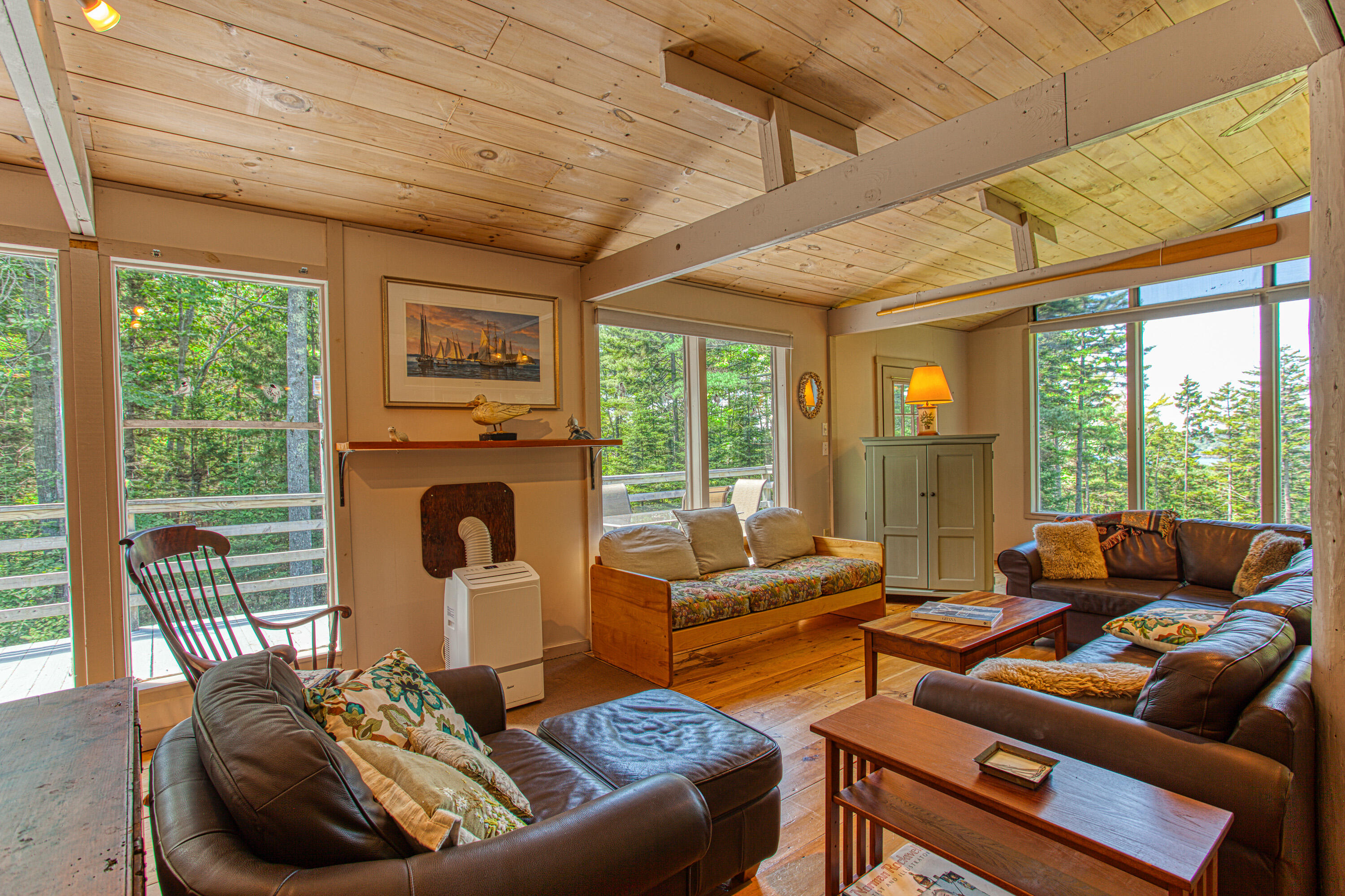 87 Crest Avenue Boothbay Harbor, ME 04538 - Photo 10 of 27 Living Room to Deck