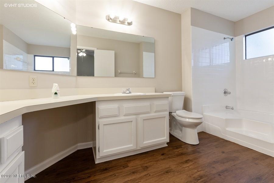 2781 Orange Picker Road Jacksonville, FL 32223 - Photo 12 of 20 Master Bathroom