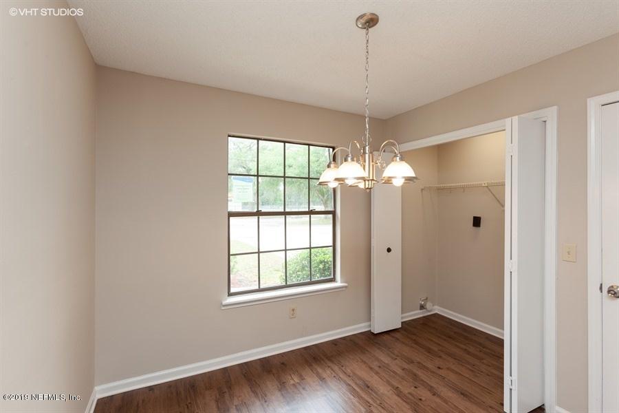 2781 Orange Picker Road Jacksonville, FL 32223 - Photo 8 of 20 Kitchen Dining