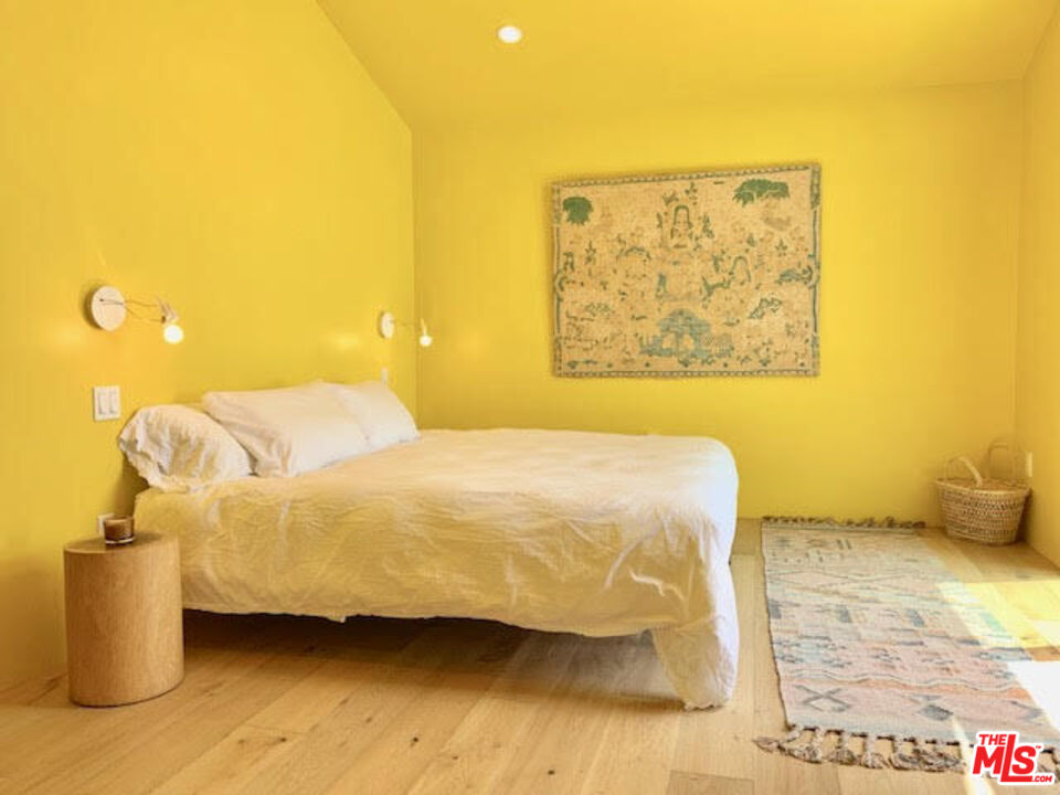 29910 Cuthbert Road Malibu, CA 90265 - Photo 13 of 22