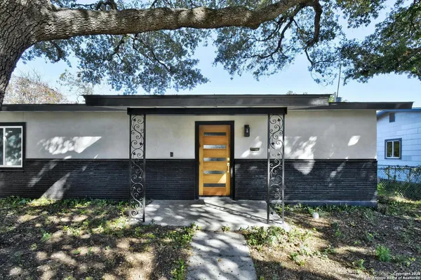 $2,350 | 826 Chevy Chase Drive, San Antonio, TX 78209
