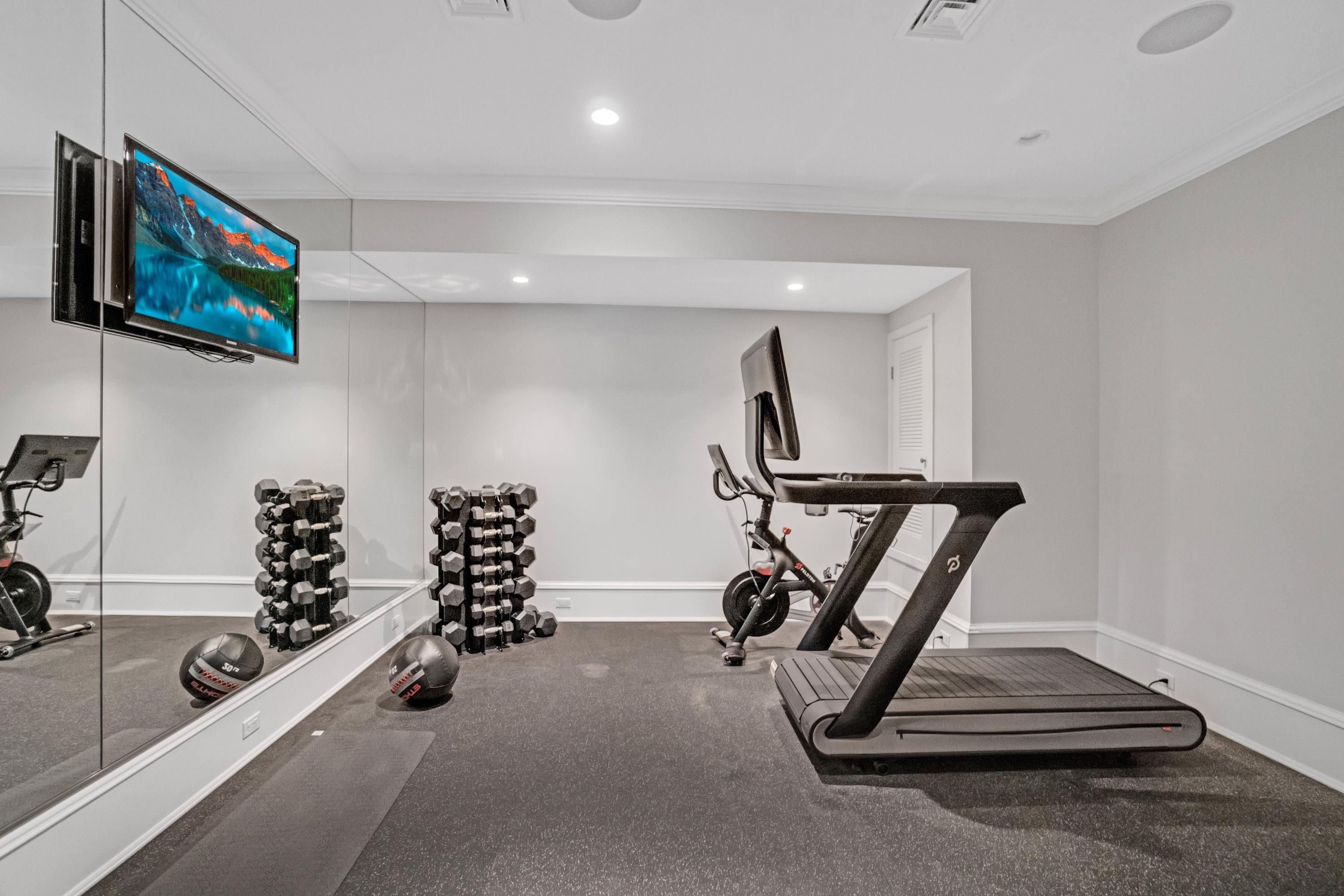 90 Long Neck Point Road Darien, CT 06820 - Photo 28 of 37 a view of entryway