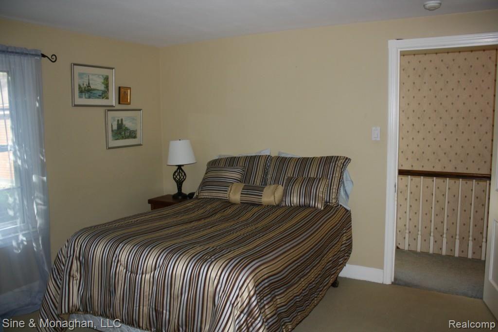 63 Cambridge Road Grosse Pointe, MI 48236 - Photo 23 of 34 IMG_7864.jpg