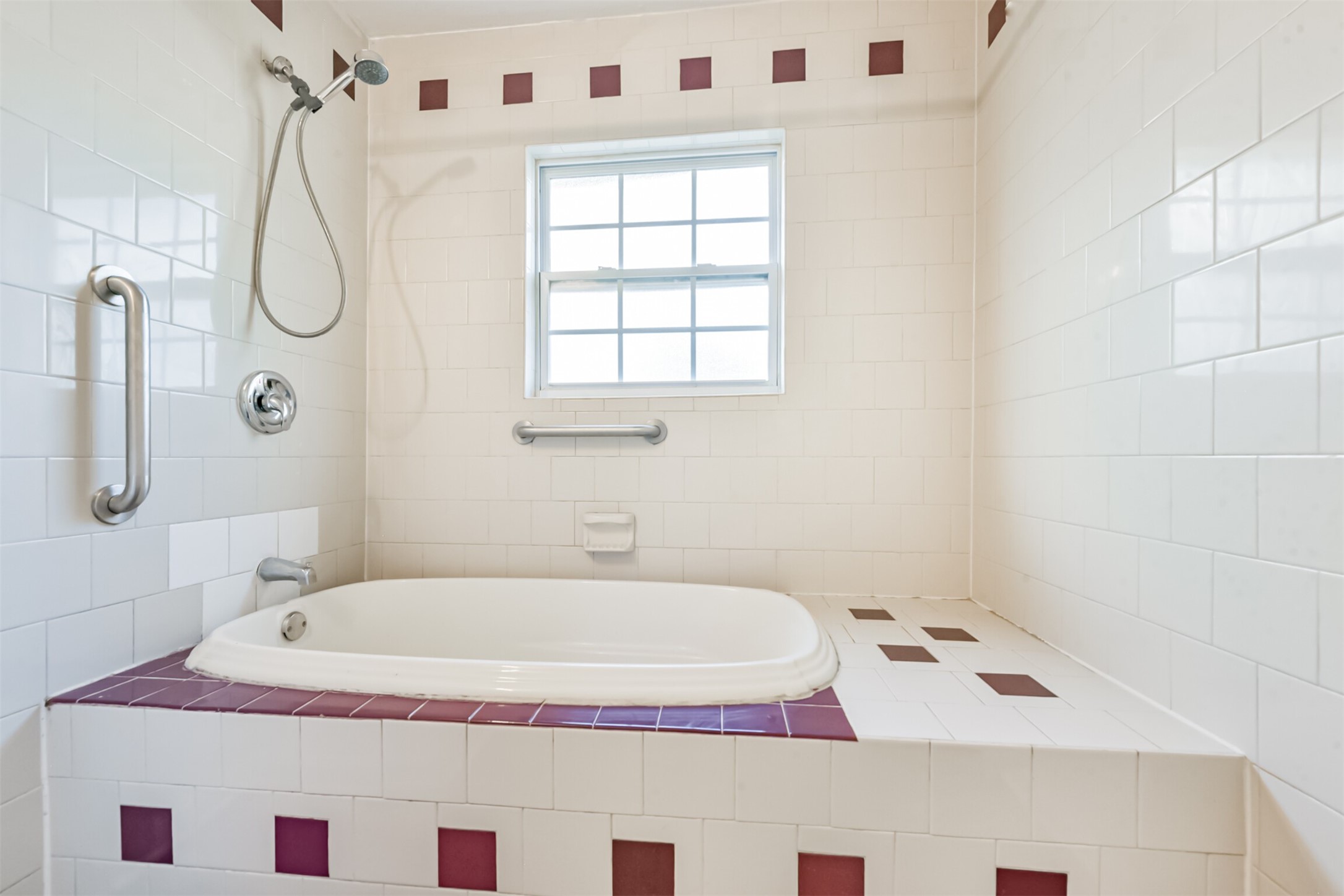 1030 Perkins Drive Bacliff, TX 77518 - Photo 29 of 30 a bathroom with a sink and a window