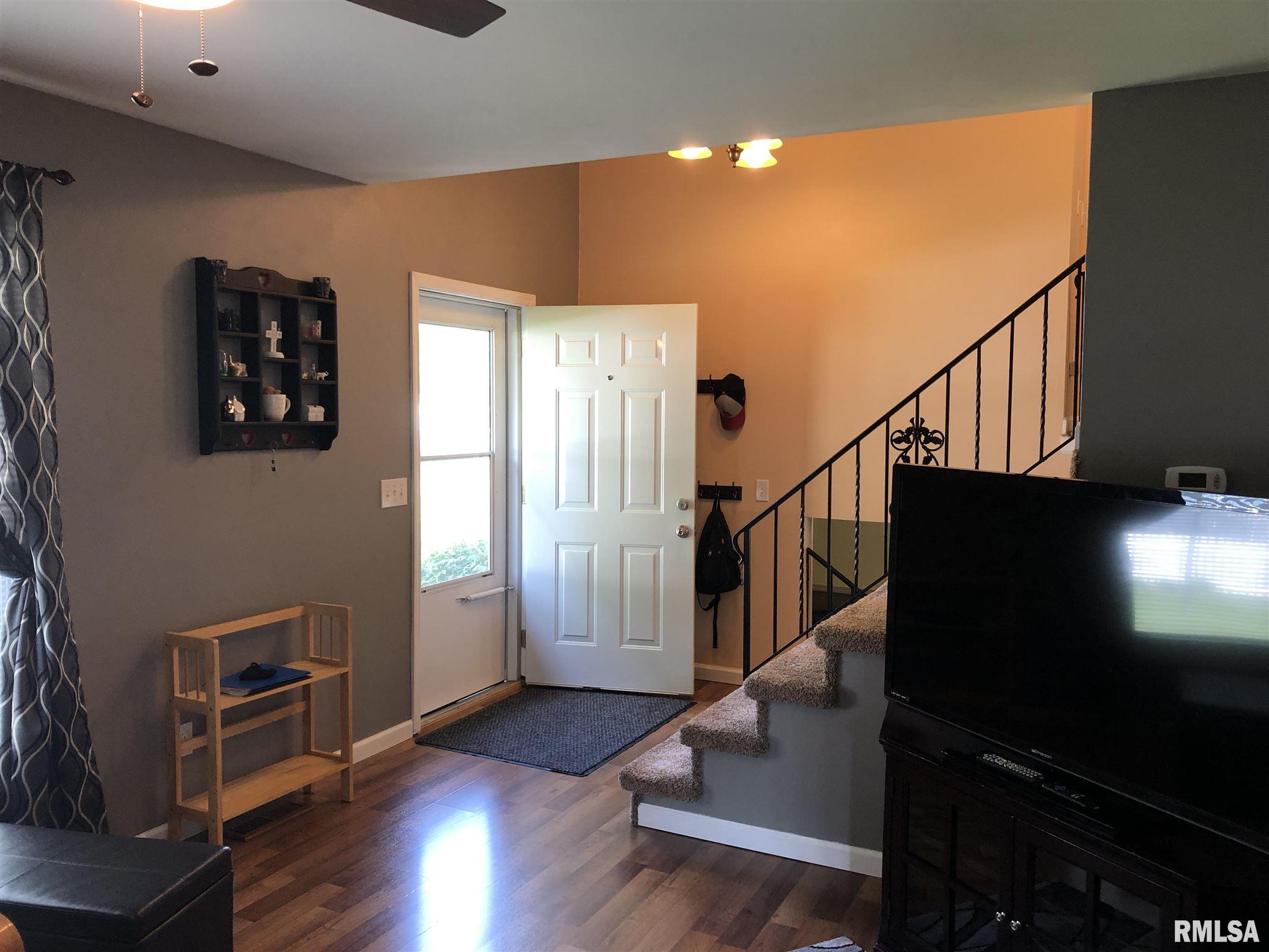 305 Jamestown Road Macomb, IL 61455 - Photo 5 of 22 Gallery Image 5