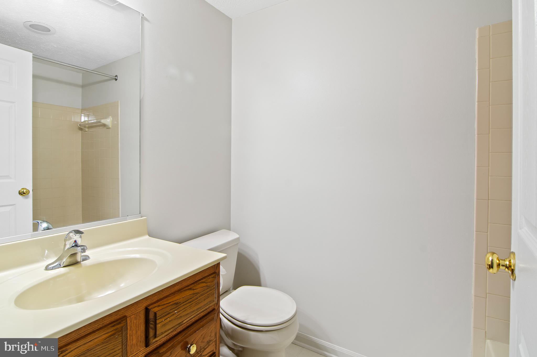 75 Laurel Path Court, Unit 4 Nottingham, MD 21236 - Photo 13 of 21 Hall Bath