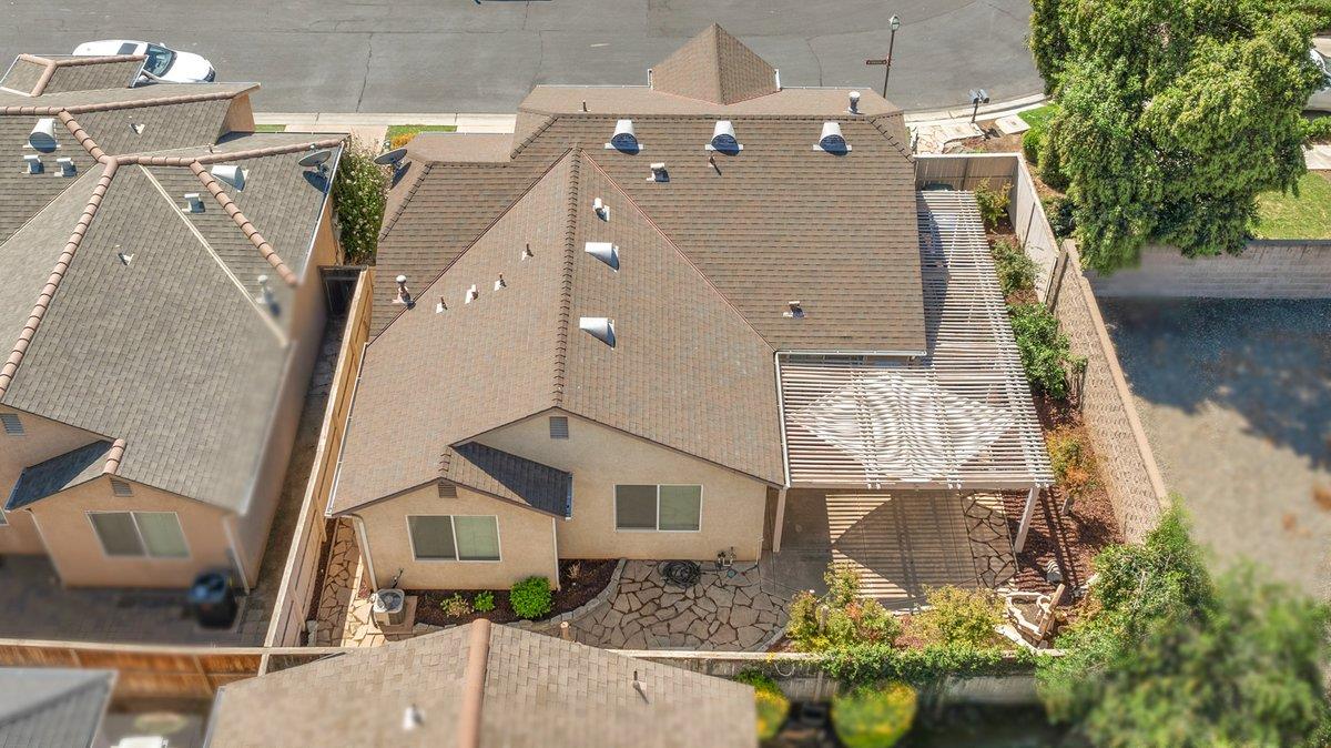 785 West Riviera Lane Clovis, CA 93619 - Photo 28 of 35 an aerial view of a house