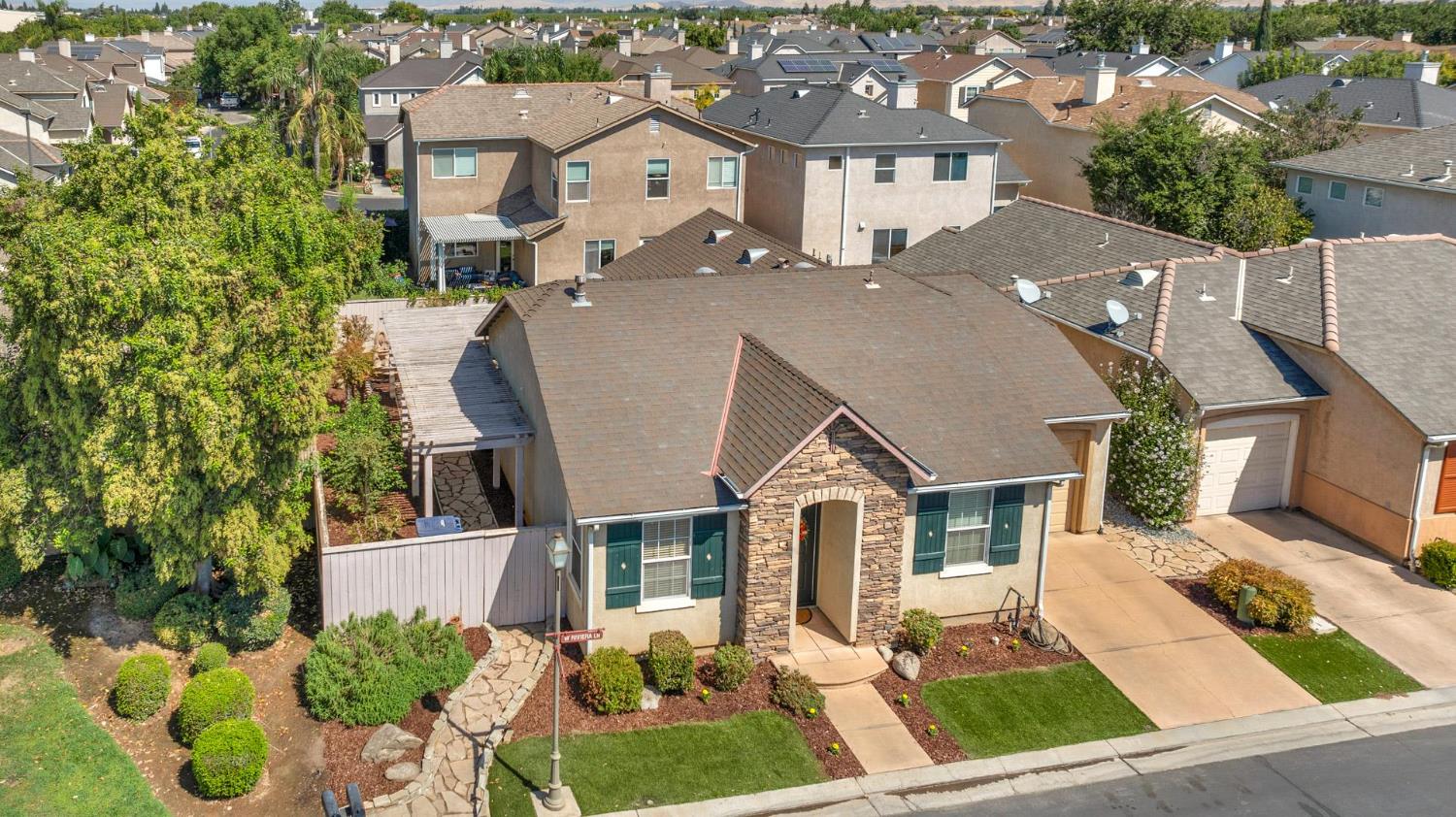 785 West Riviera Lane Clovis, CA 93619 - Photo 3 of 35 an aerial view of a house