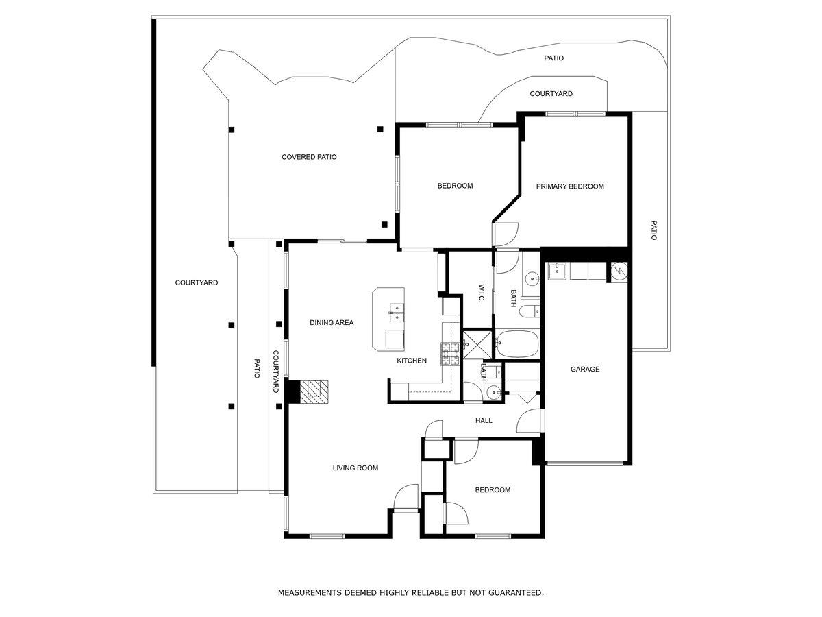 785 West Riviera Lane Clovis, CA 93619 - Photo 5 of 35 a picture of a bathroom with a shower