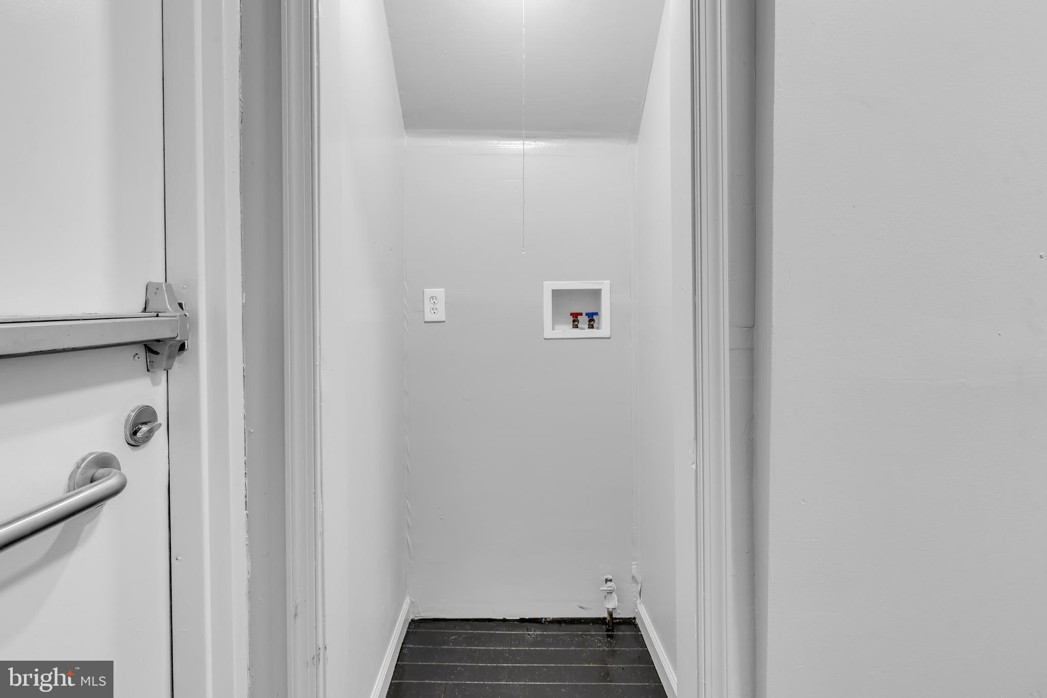 434 South 56th Street, Unit A Philadelphia, PA 19143 - Photo 8 of 19 a view of a bathroom