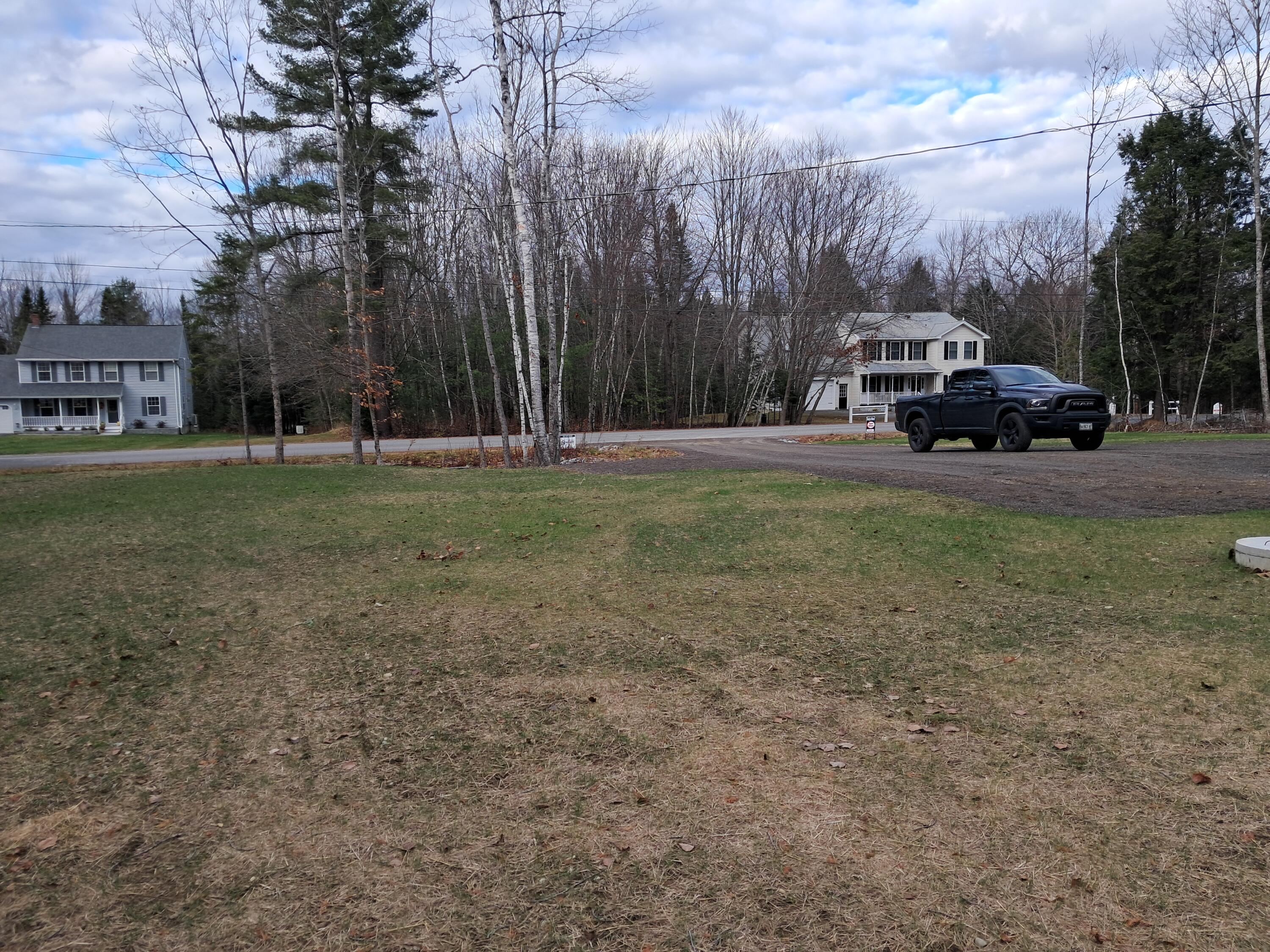 38 Vista Ridge Glenburn, ME 04401 - Photo 4 of 24 Side yard