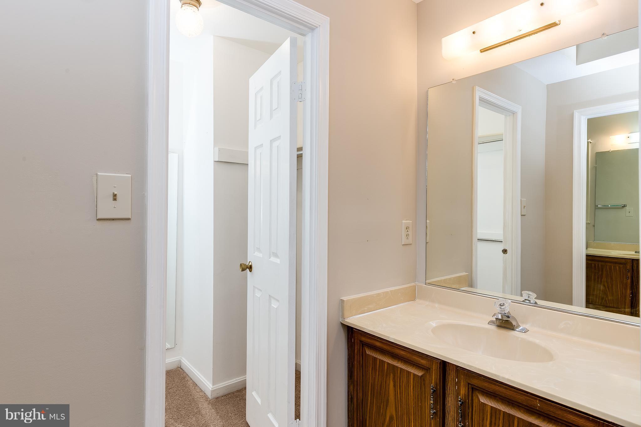 8805 Shadowlake Way Springfield, VA 22153 - Photo 15 of 30 Bedroom (Master)