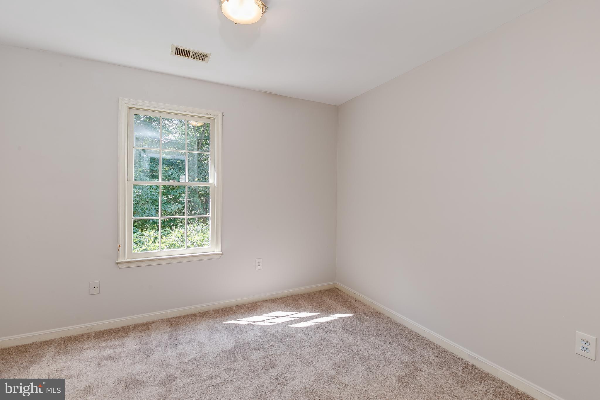 8805 Shadowlake Way Springfield, VA 22153 - Photo 19 of 30 Bedroom