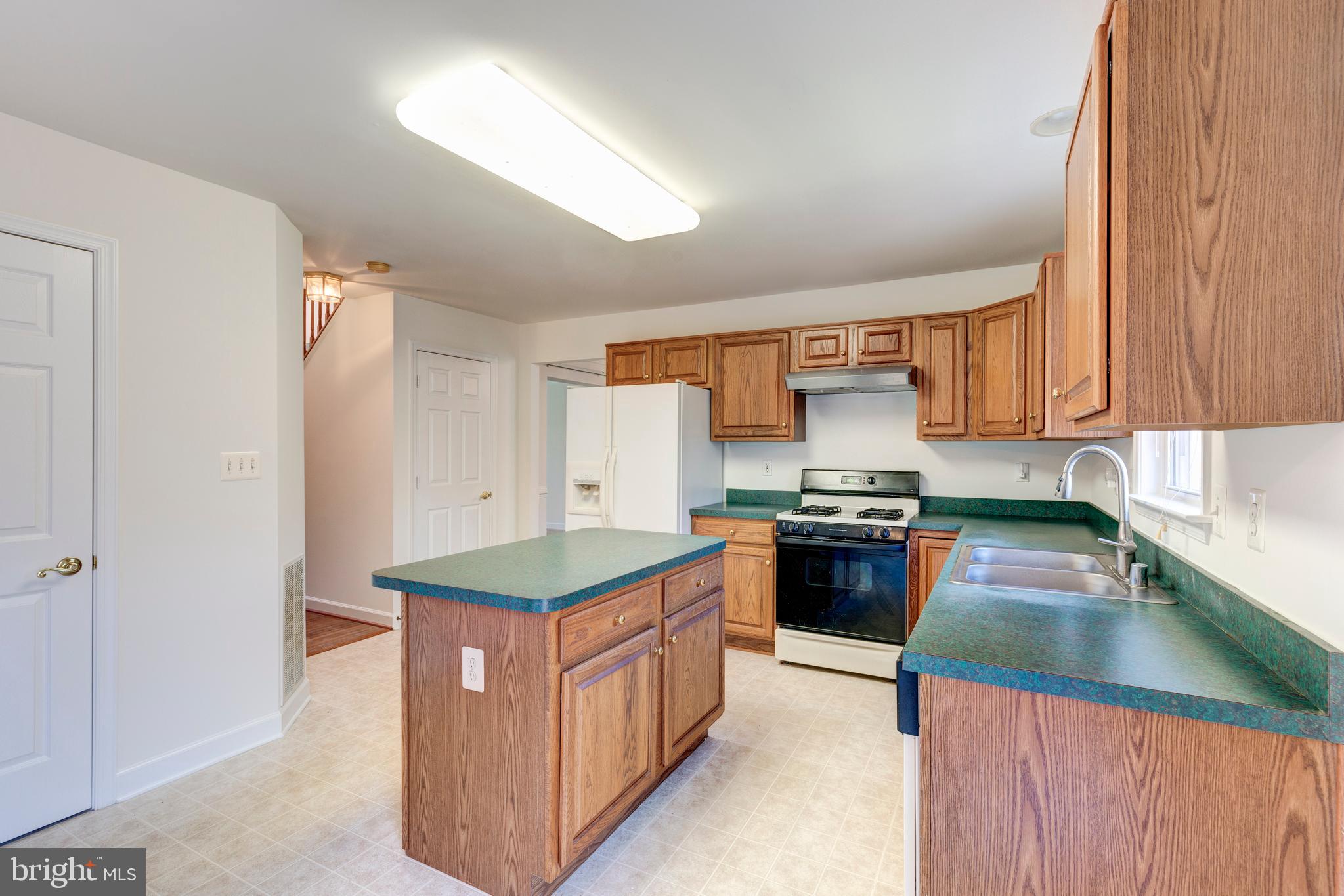 7680 Swallow Road Sykesville, MD 21784 - Photo 26 of 56