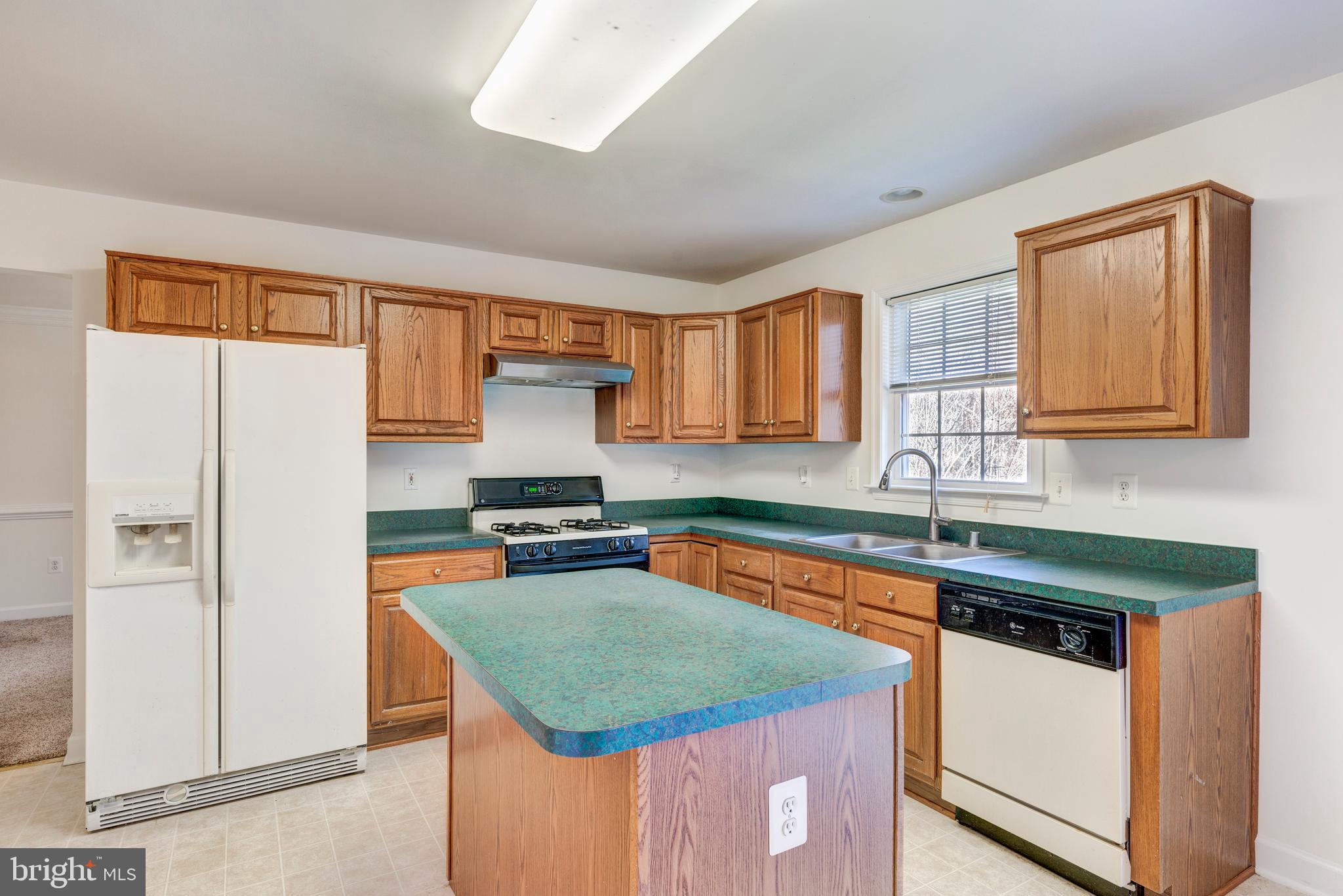 7680 Swallow Road Sykesville, MD 21784 - Photo 27 of 56
