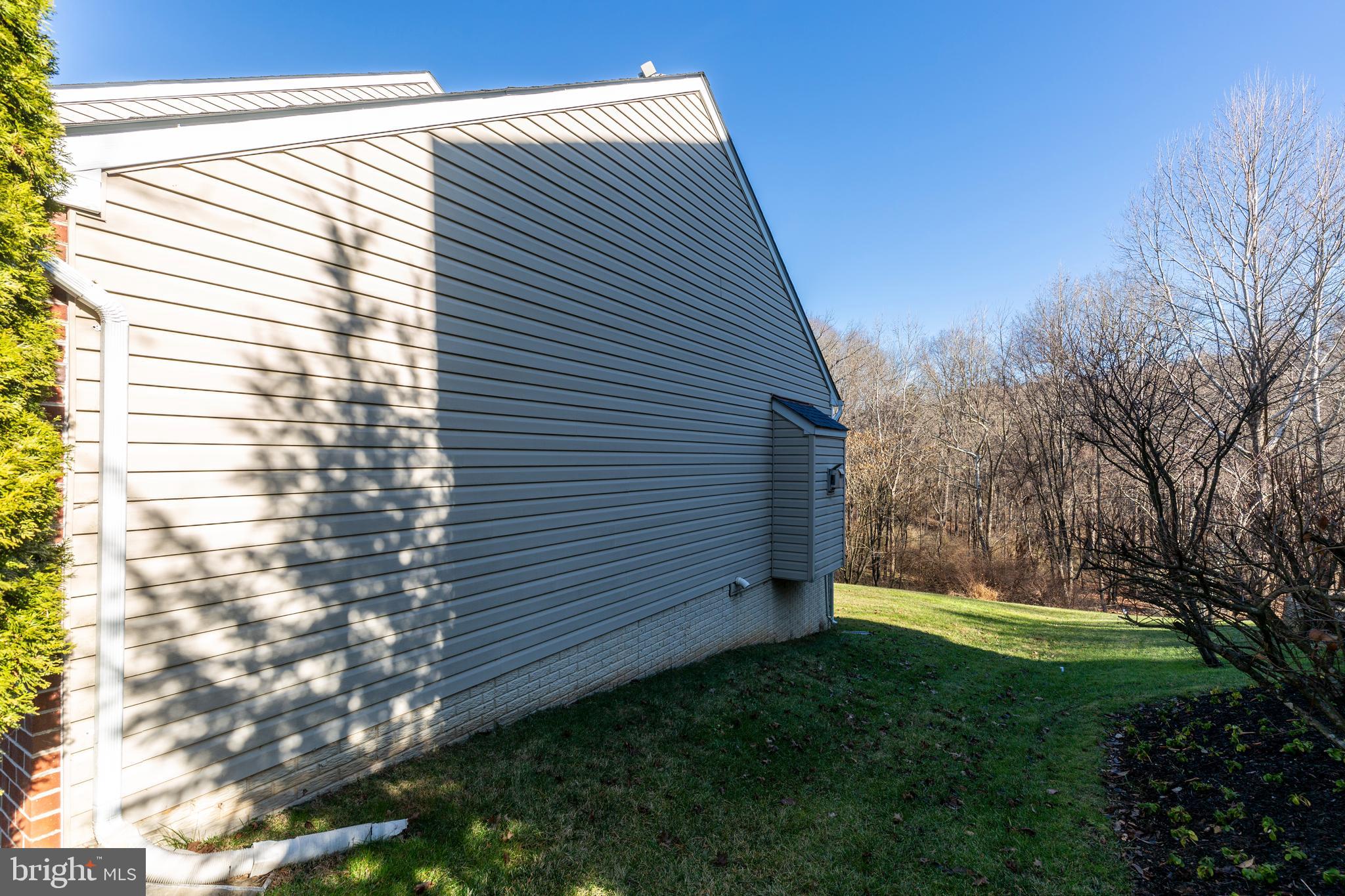 7680 Swallow Road Sykesville, MD 21784 - Photo 3 of 56