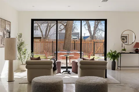 $1,200,000 | 722 Gunter Street, Austin, TX 78702